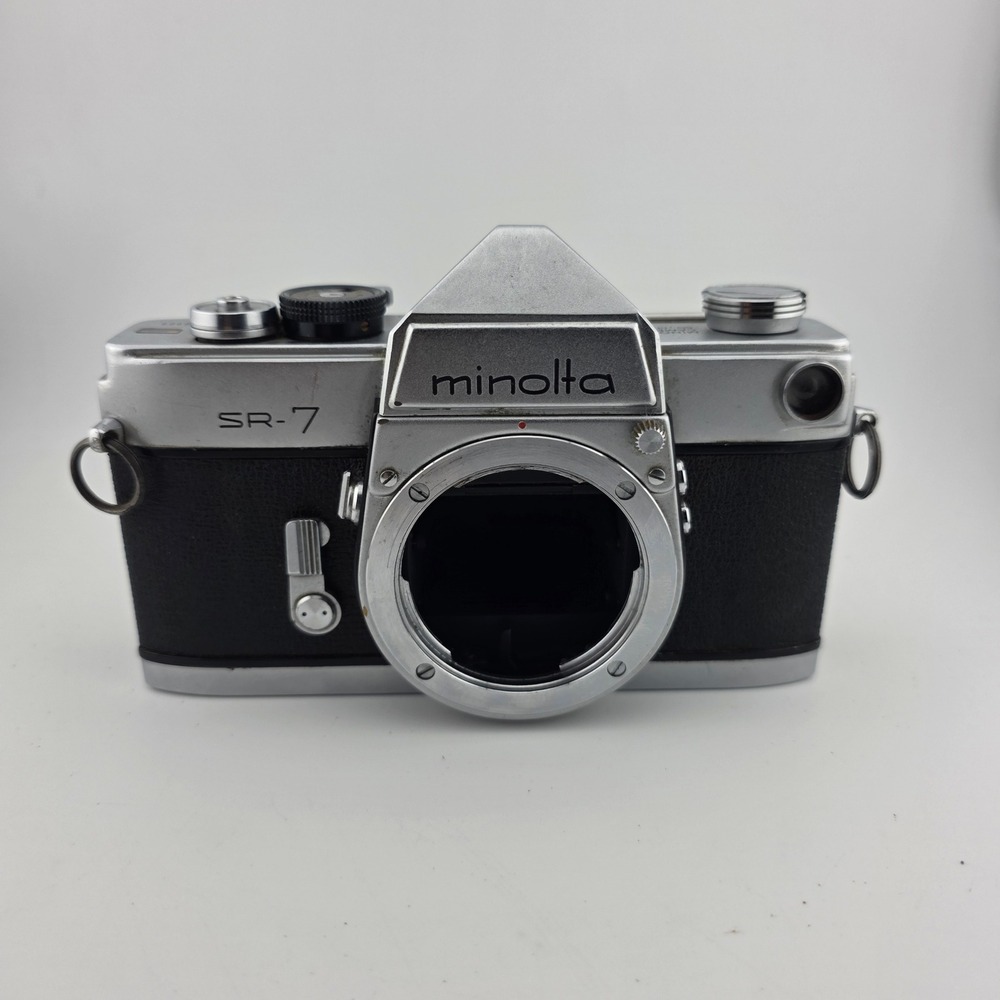 Minolta SR-7 35mm Film Camera VTG SLR Body‎ Only Classic Photography Collectible